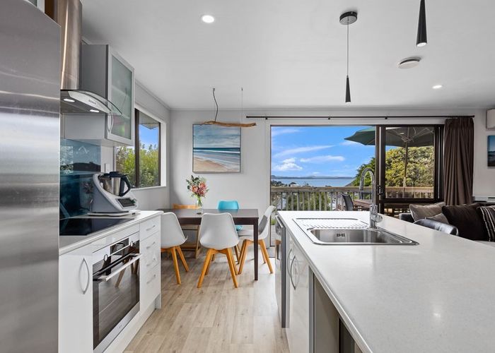  at 34B Totara Road, Stanmore Bay, Whangaparaoa