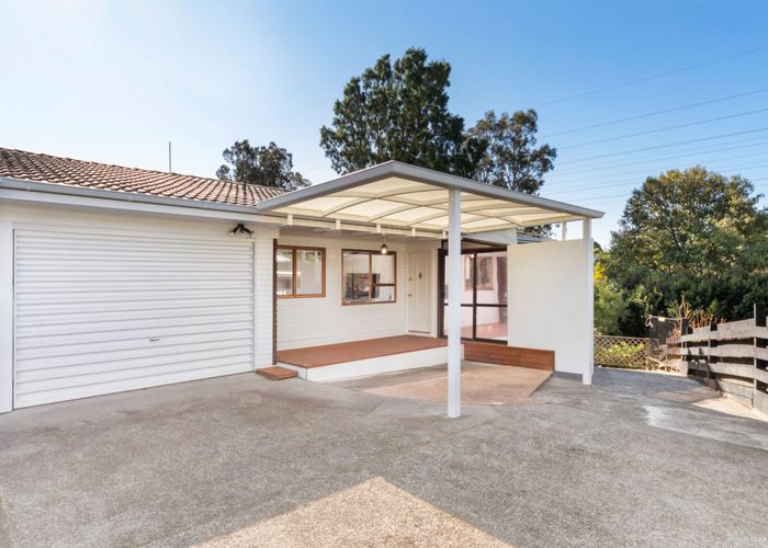  at 2/4 Landseer Place, Blockhouse Bay, Auckland City, Auckland