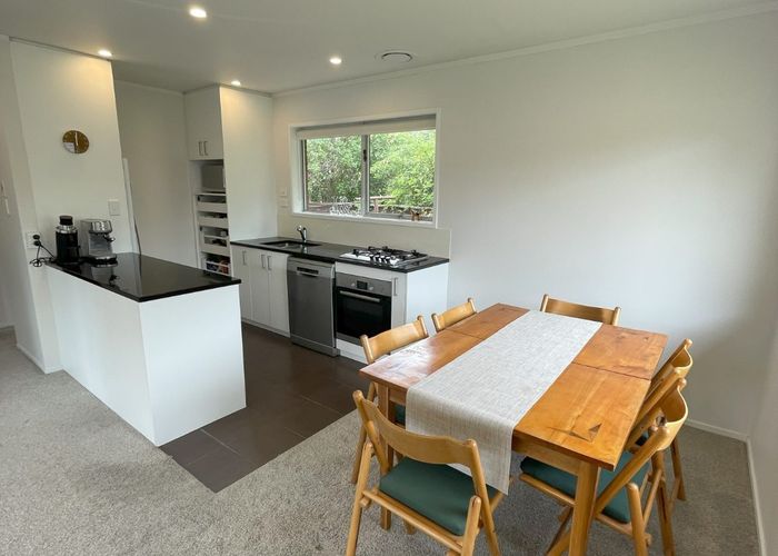  at 2/16 Harwood Road, Mount Wellington, Auckland City, Auckland
