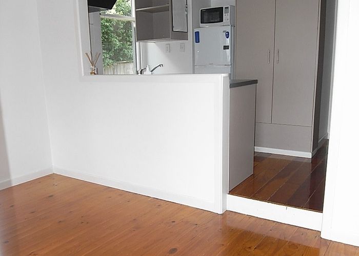  at 2/30 Lloyd Ave, Mount Albert, Auckland City, Auckland