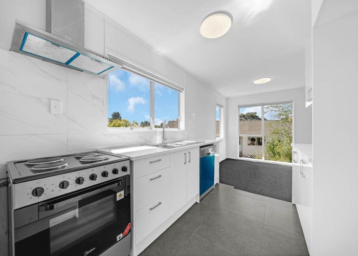 at 31 Leo Street, Glen Eden, Waitakere City, Auckland