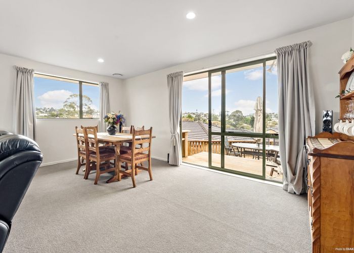  at 4 Jever Place, Massey, Auckland