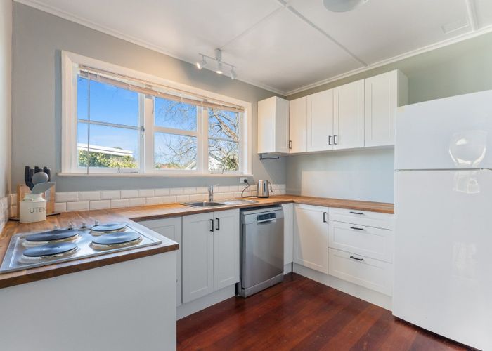  at 43 Lewis Avenue, Aramoho, Whanganui, Manawatu / Whanganui
