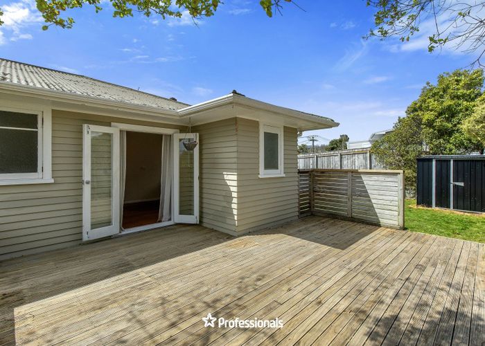  at 18 Titoki Road, Raumati Beach, Kapiti Coast, Wellington