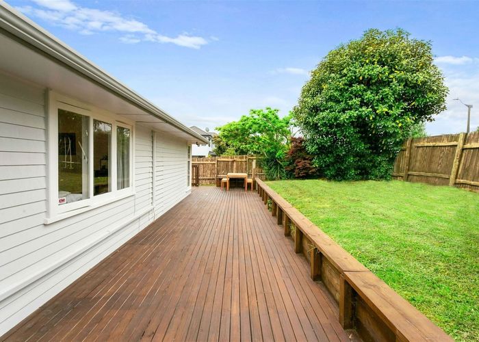  at 17 Brookfield Road, Te Atatu Peninsula, Waitakere City, Auckland