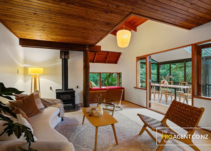  at 175 Laingholm Drive, Laingholm, Waitakere City, Auckland