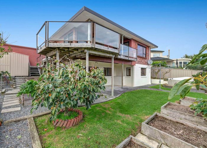  at 10 Fishermans Cove, Army Bay, Rodney, Auckland