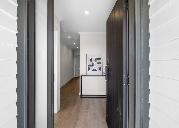 For sale 23B Pupuke Road, Hillcrest, North Shore City, Auckland