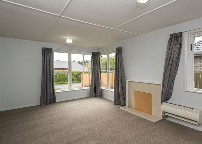  at 3 Tompkins Lane, Burwood, Christchurch