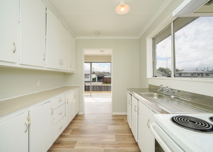  at 17 Boyne Street, Clifton, Invercargill