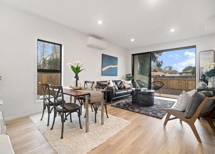  at 94E Swanson Rd, Henderson, Waitakere City, Auckland