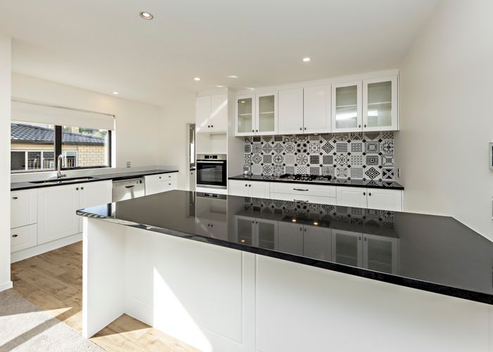  at 40 Dawood Place, The Gardens, Auckland