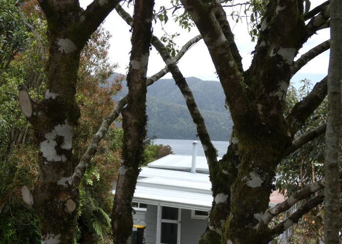  at 14 Stuart Street, Lake Kaniere, Kokatahi