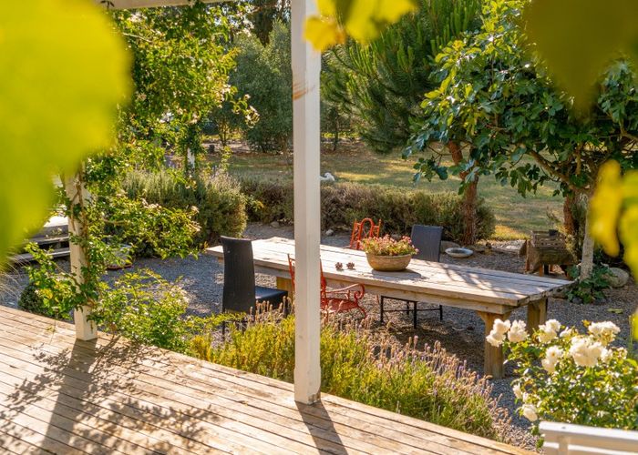  at 247 Cross Line, Morison Bush, Greytown