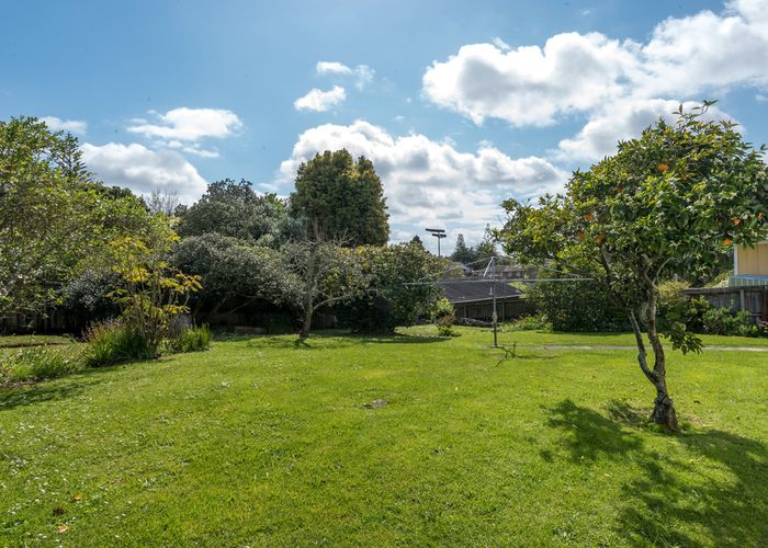  at 6 Blyton Lane, Pakuranga Heights, Auckland