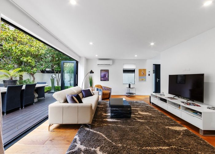  at 65b Rugby Street, Merivale, Christchurch City, Canterbury