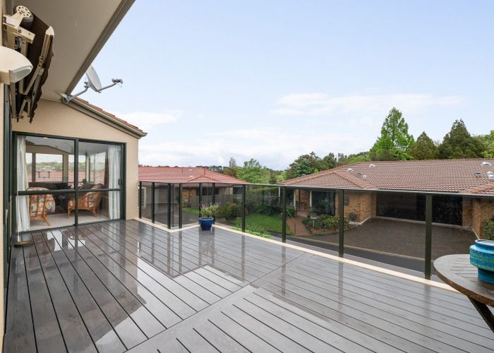  at 62 Grosvenor Gardens, Flagstaff, Hamilton