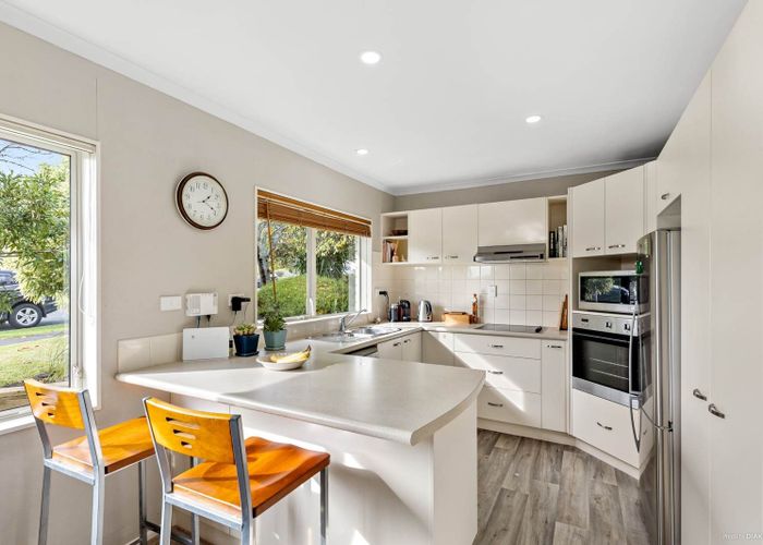  at 1 Ardagh Place, Dannemora, Manukau City, Auckland