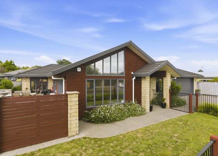  at 90 Regent Drive, Paraparaumu Beach, Paraparaumu