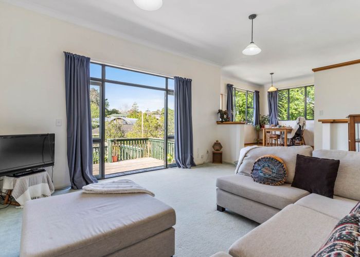  at 9A Caronia Crescent, Lynfield, Auckland