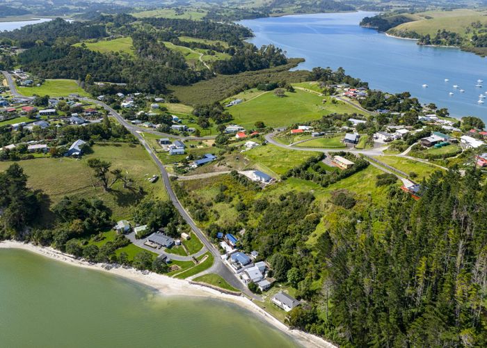  at 6 Emay Crescent, Pahi, Kaipara, Northland