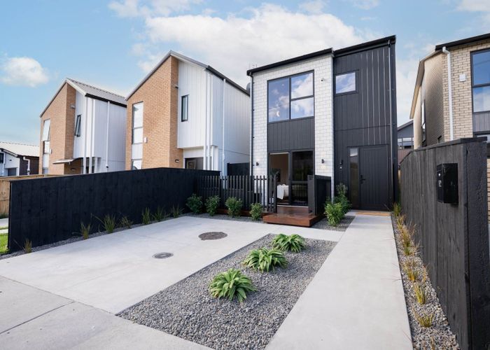  at 12 Papai Lane, Massey, Waitakere City, Auckland