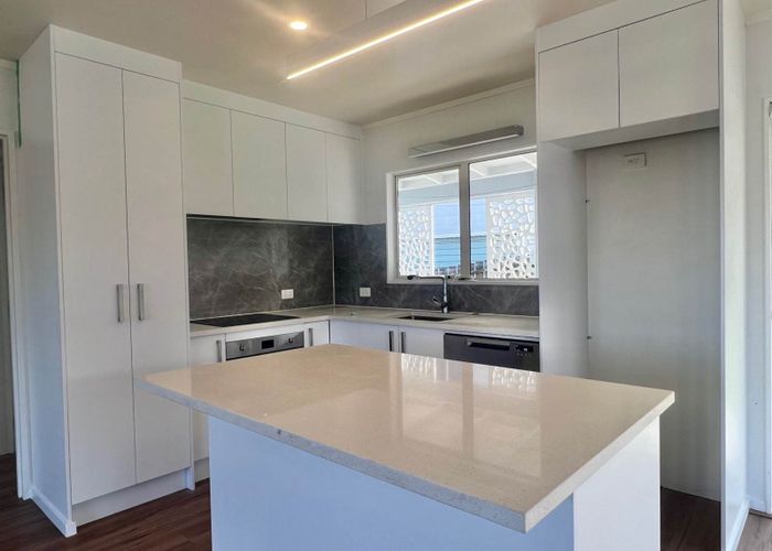  at 1/36 Elizabeth Drive, West Harbour, Waitakere City, Auckland