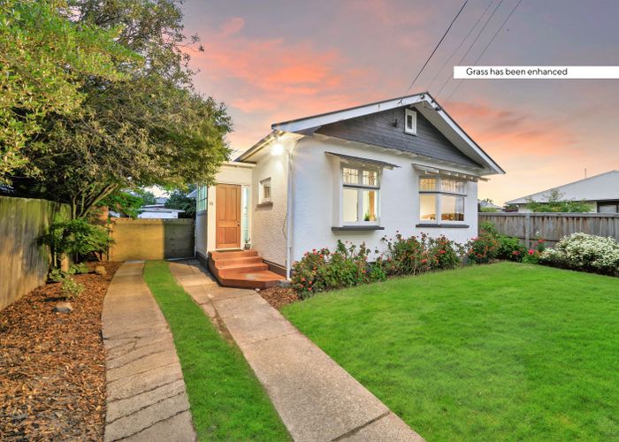  at 18 Milton Street, Somerfield, Christchurch