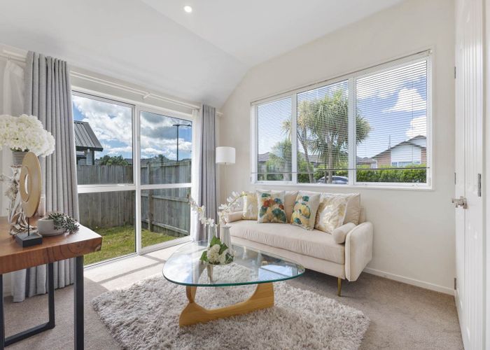  at 4 Twin Parks Rise, Papakura, Papakura