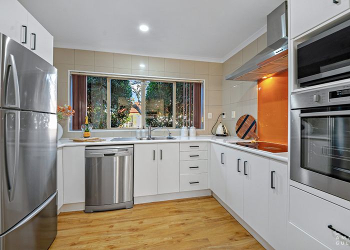  at 2 Kilmarnock Avenue, Ranui, Waitakere City, Auckland