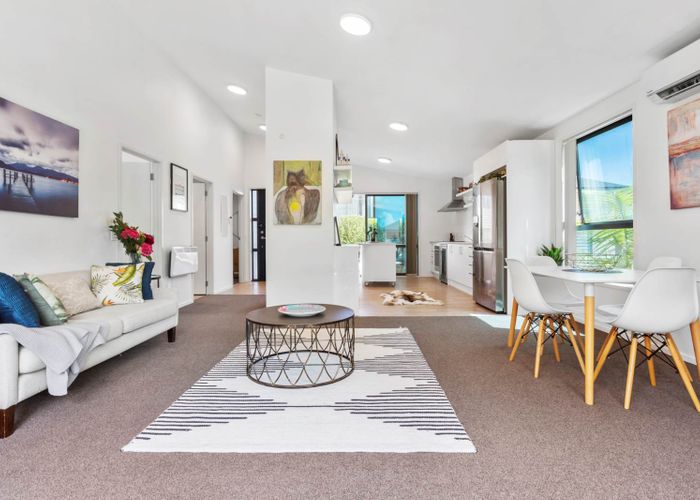  at 18C Torrington Crescent, Glen Innes, Auckland