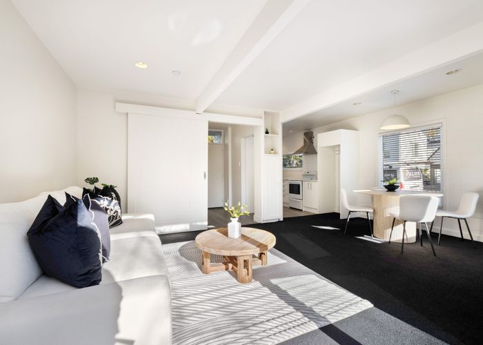  at 4/12 Shrewsbury Street, Merivale, Christchurch City, Canterbury