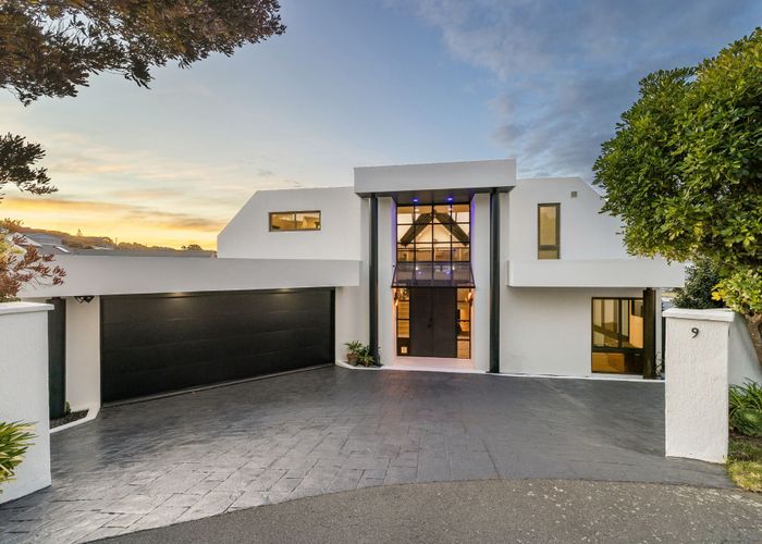  at 9 Luxton Place, Mount Pleasant, Christchurch