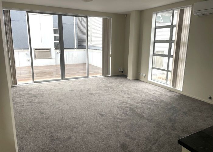  at 35E Garnet Road, Westmere, Auckland