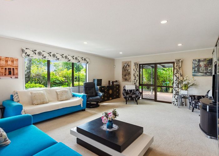  at 35 Greenaway Road, Waikanae, Waikanae