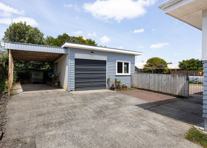  at 17 Charles Crescent, Beerescourt, Hamilton, Waikato