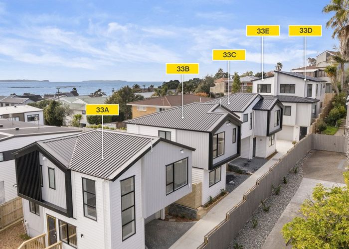  at 33D Garadice Road, Rothesay Bay, North Shore City, Auckland