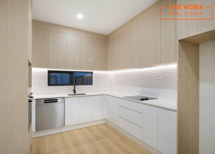  at 114B Carnoustie Drive, Wattle Downs, Manukau City, Auckland