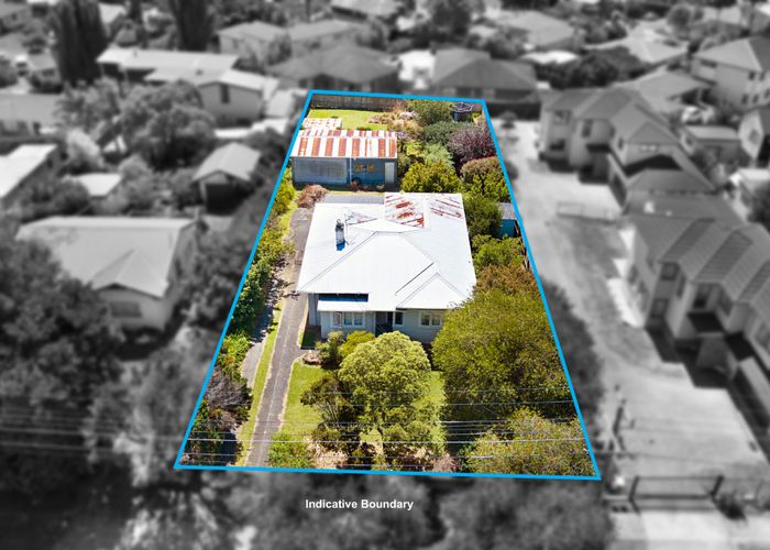  at 19 Miro Street, New Lynn, Waitakere City, Auckland