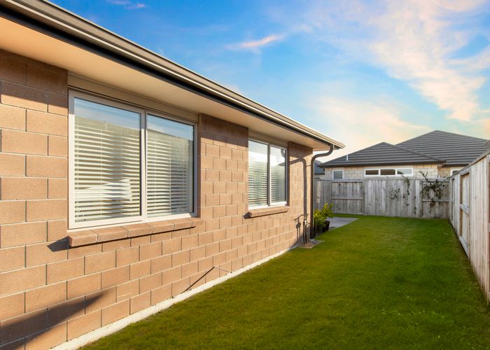  at 2 Boyle Mews, Papamoa Beach, Papamoa