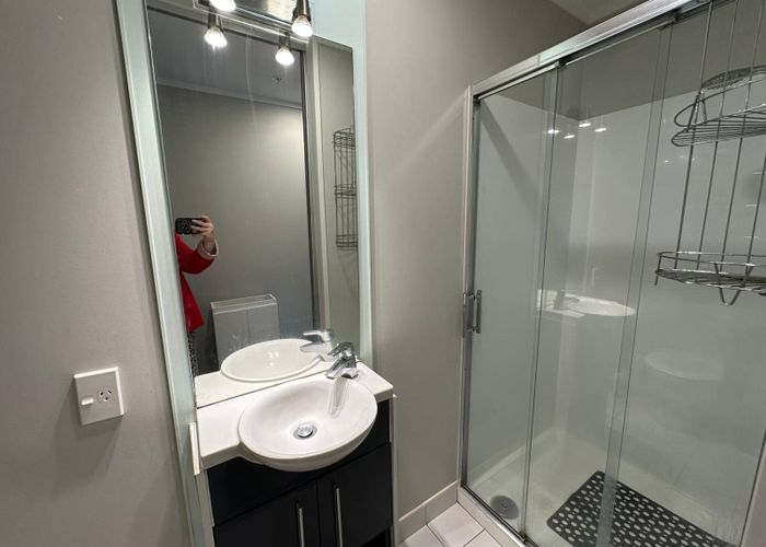  at 3b/16 Burton St, Grafton, Auckland City, Auckland
