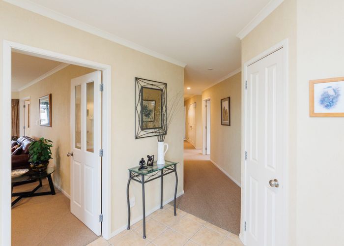  at 24 Johnstone Drive, Fitzherbert, Palmerston North