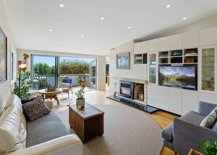  at 7 Kawau Grove, Waikanae Beach, Waikanae