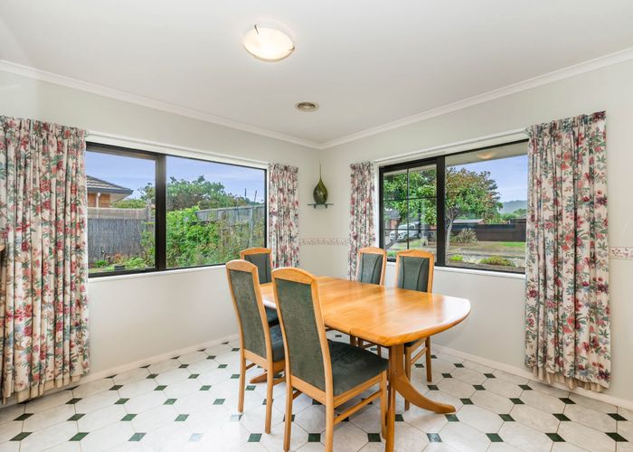  at 52 Campion Road, Waikanae Beach, Waikanae