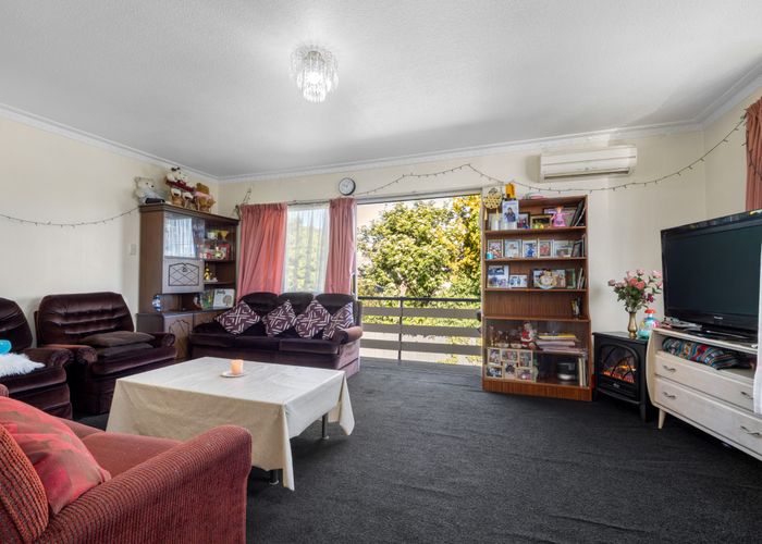  at 1/402 Hereford Street, Linwood, Christchurch City, Canterbury