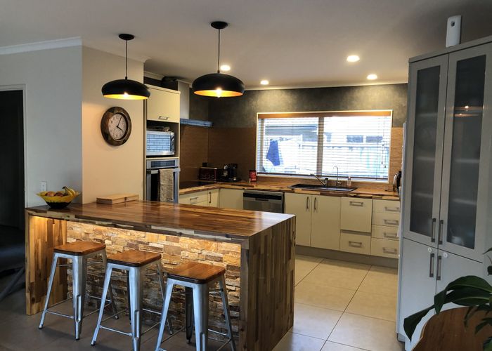  at 121 Pine Harbour Parade, Beachlands, Manukau City, Auckland