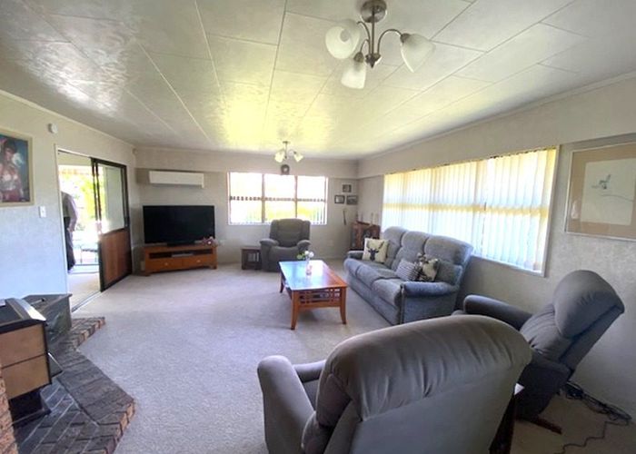  at 2 Tyndall Grove, Matua, Tauranga
