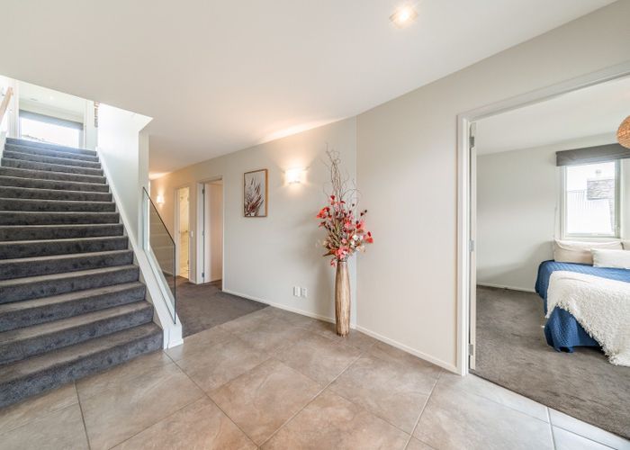  at 10 Hollyford Place, Aotea, Porirua, Wellington