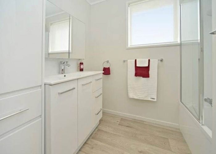  at 7 Marybeth Place, Papakura, Papakura, Auckland