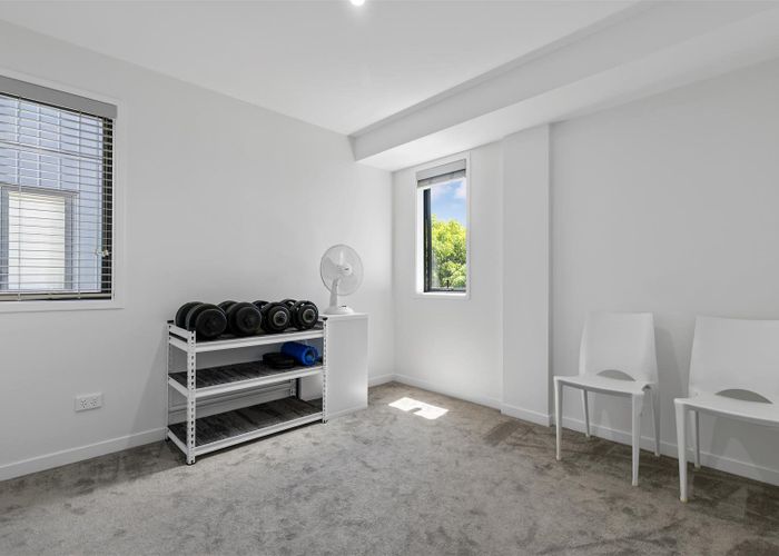  at 208/8 Gray Avenue, Mangere East, Auckland
